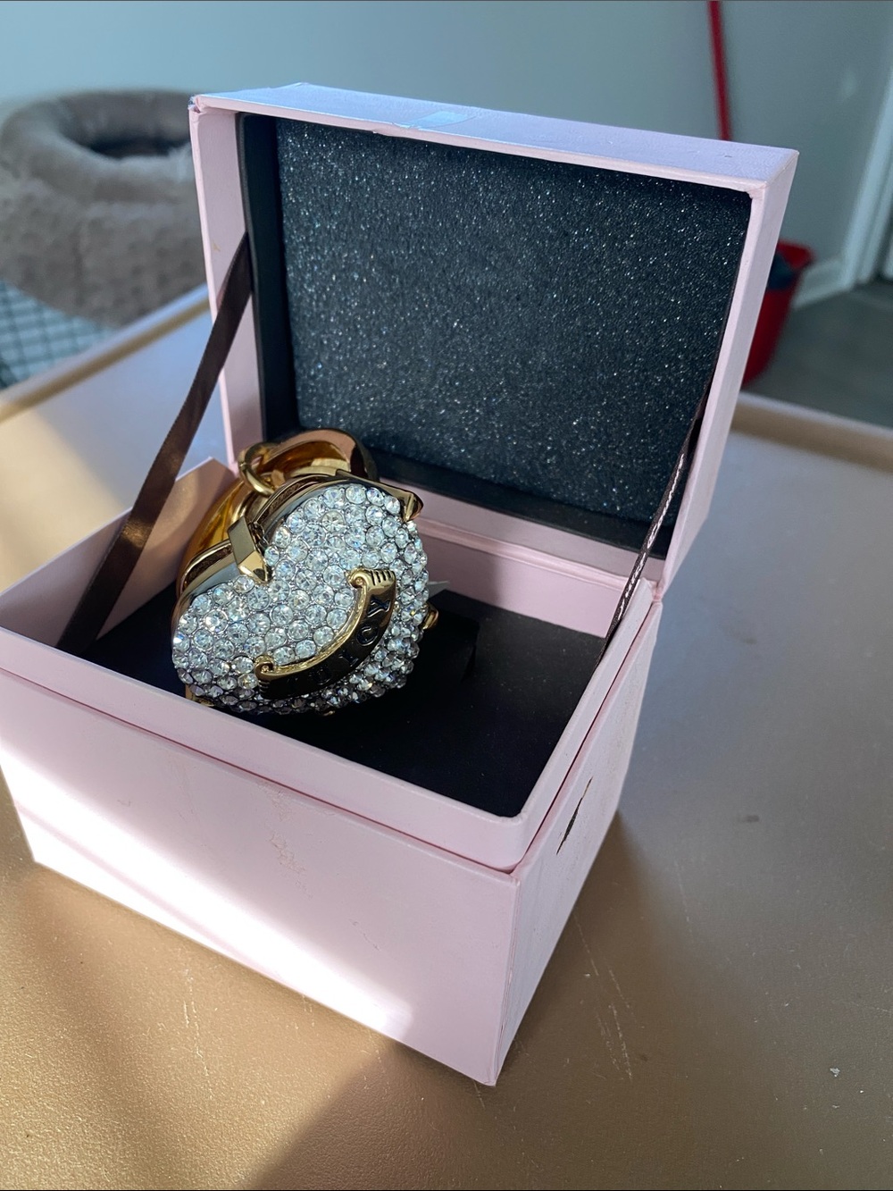 Vintage Rare Juicy Couture Gold Pave engagement Crystal Heart Bling Key Ring
